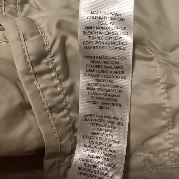 Chico’s Polka-Dot Puffer Vest Beige Full Zip - Picture 7 of 9